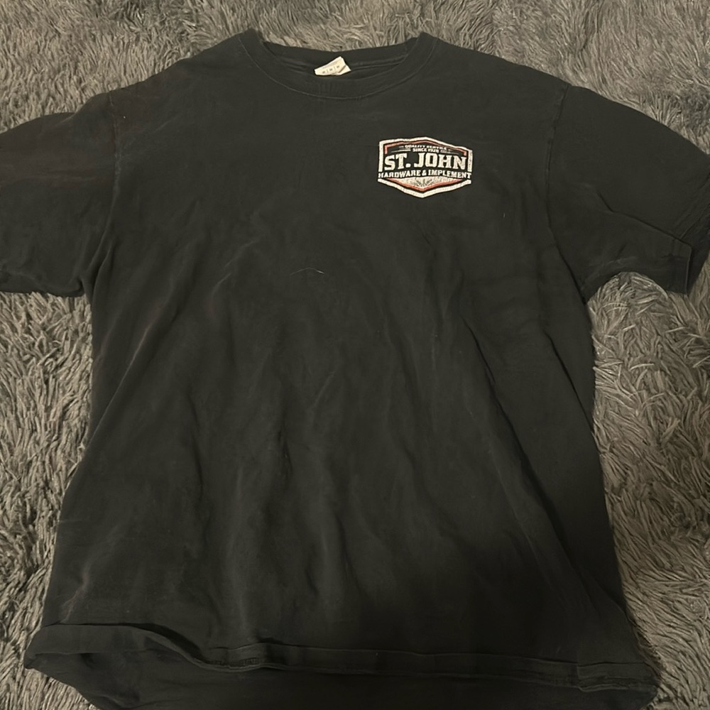 Black t-shirt